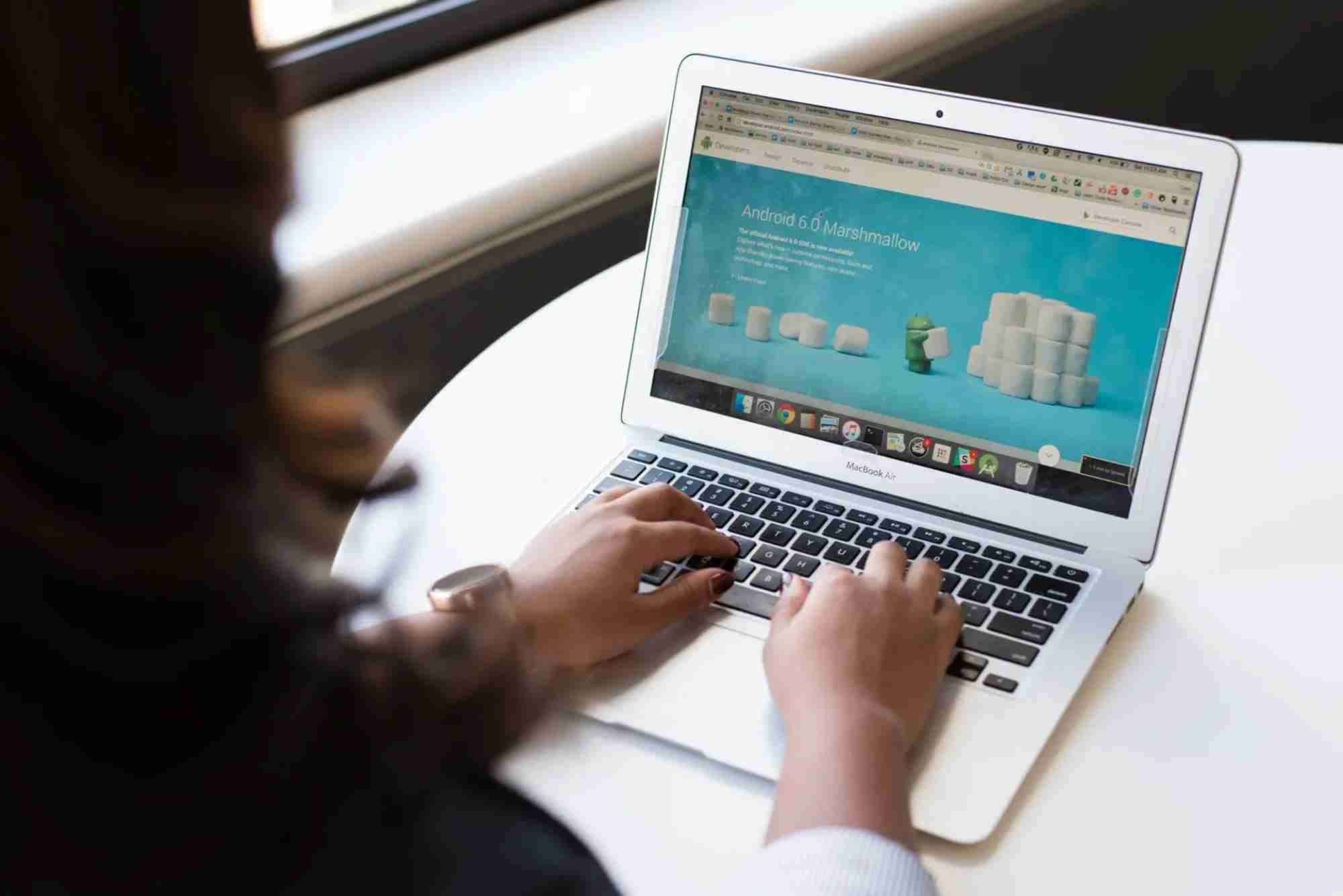 How Travel Guest Posting Can Improve Domain Authority