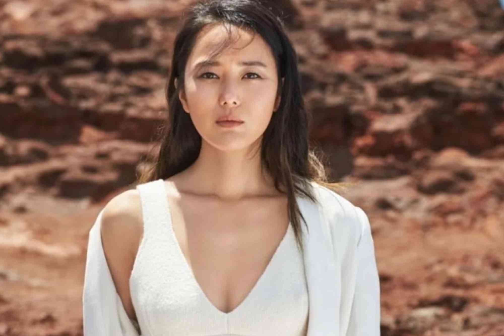 Jin SEO Yoon